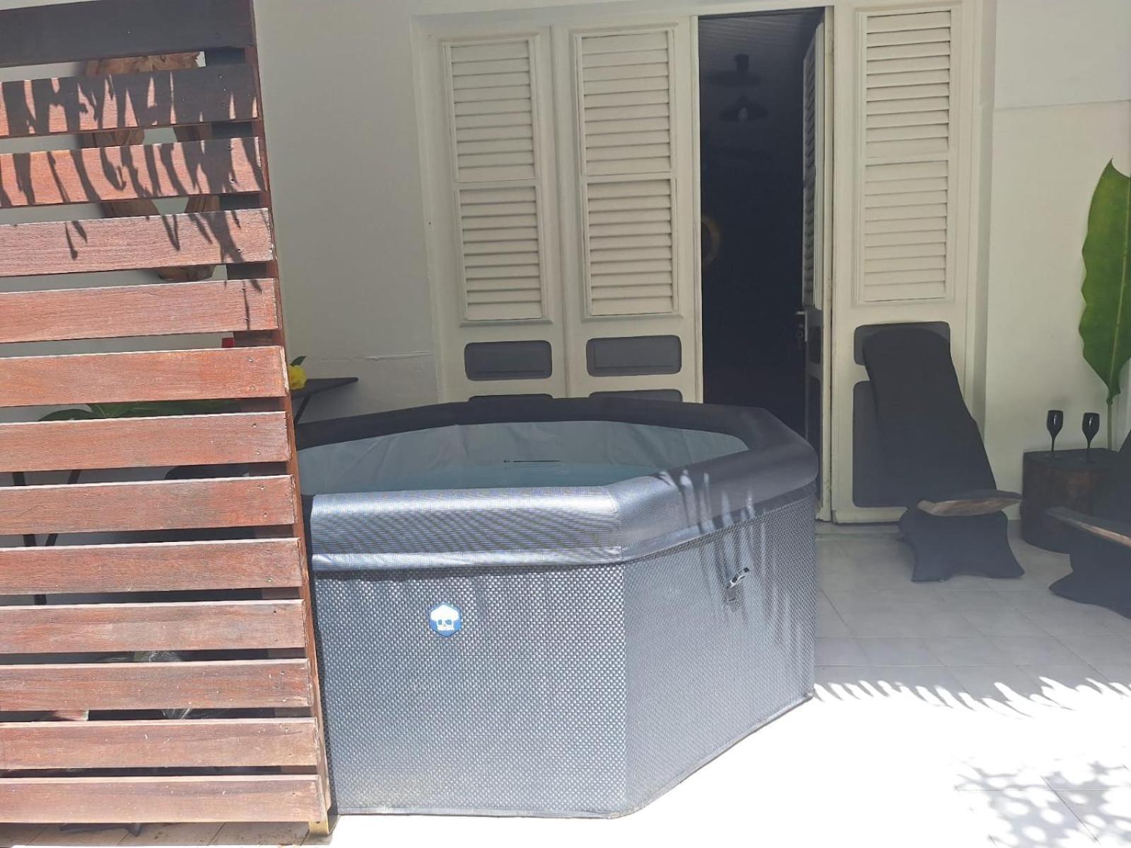 Orcea & Spa Sejours Ecofriendly Sainte-Anne Bagian luar foto